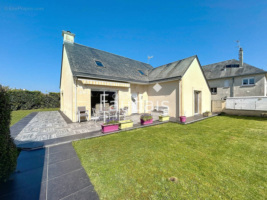 Maison à GRANDCAMP-MAISY
