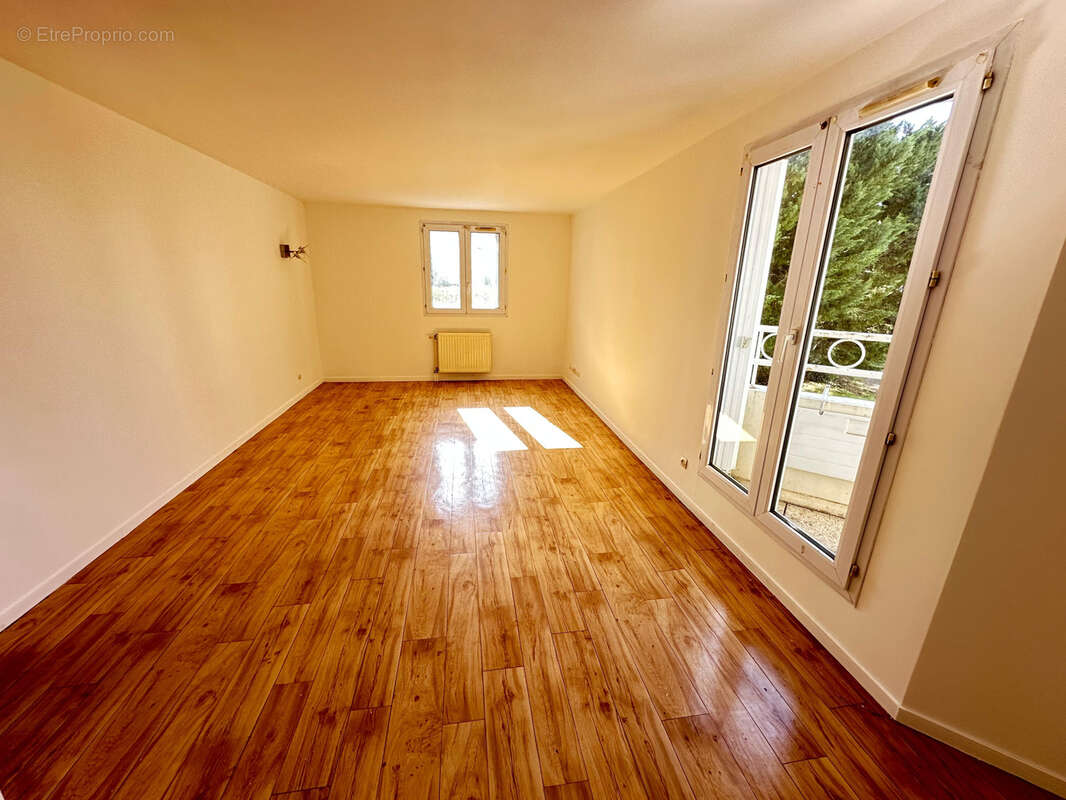 Appartement à RIS-ORANGIS