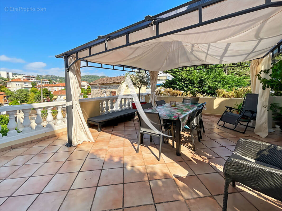 Appartement à LE CANNET