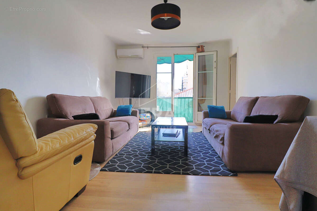 Appartement à MARSEILLE-5E