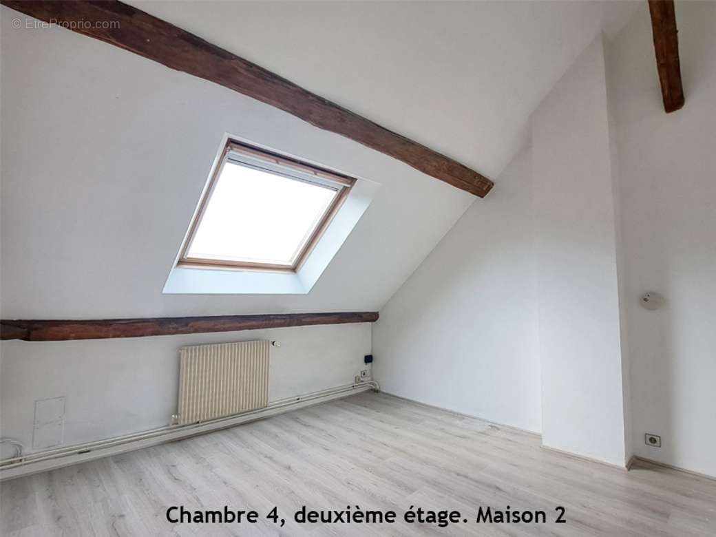 Maison à ENNERY