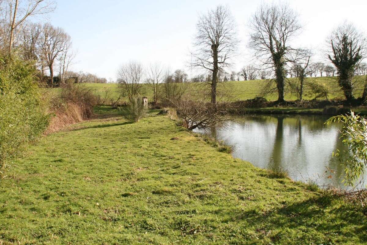 Terrain à JOSSELIN
