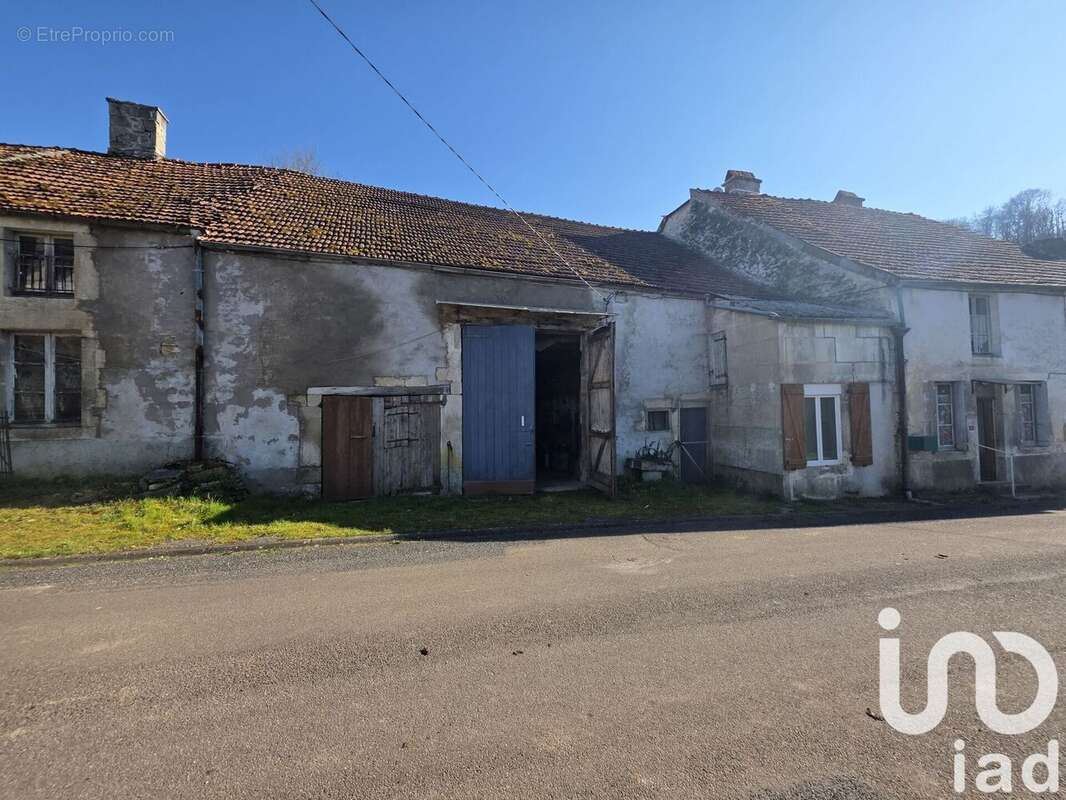 Photo 2 - Maison à ARC-EN-BARROIS