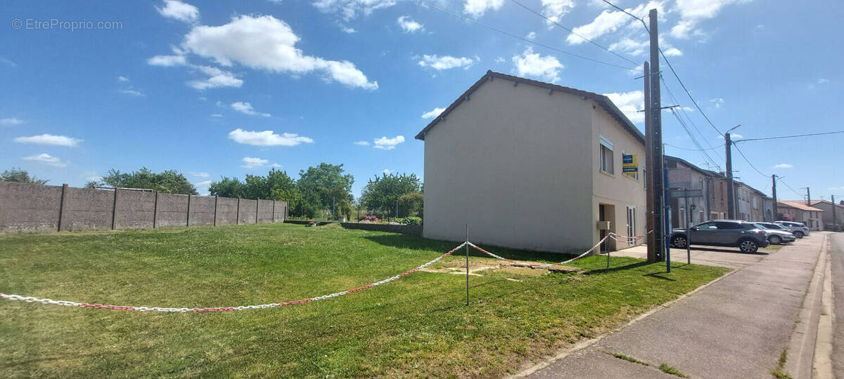 Maison à MARS-LA-TOUR