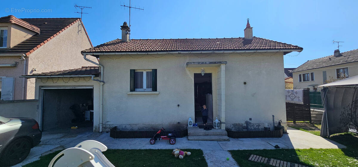 Maison à VILLEPARISIS
