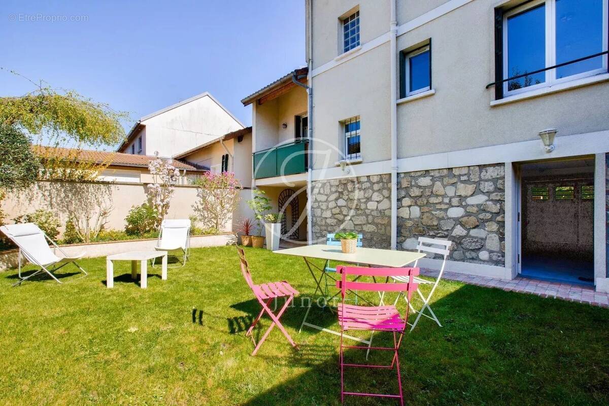 Maison à VIROFLAY
