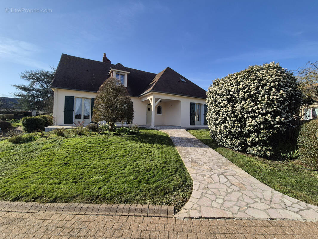 Maison à SABLE-SUR-SARTHE