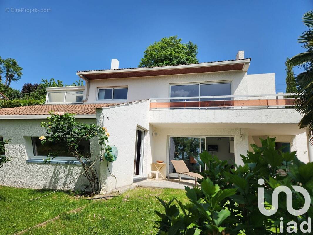 Photo 1 - Maison à LA FRETTE-SUR-SEINE