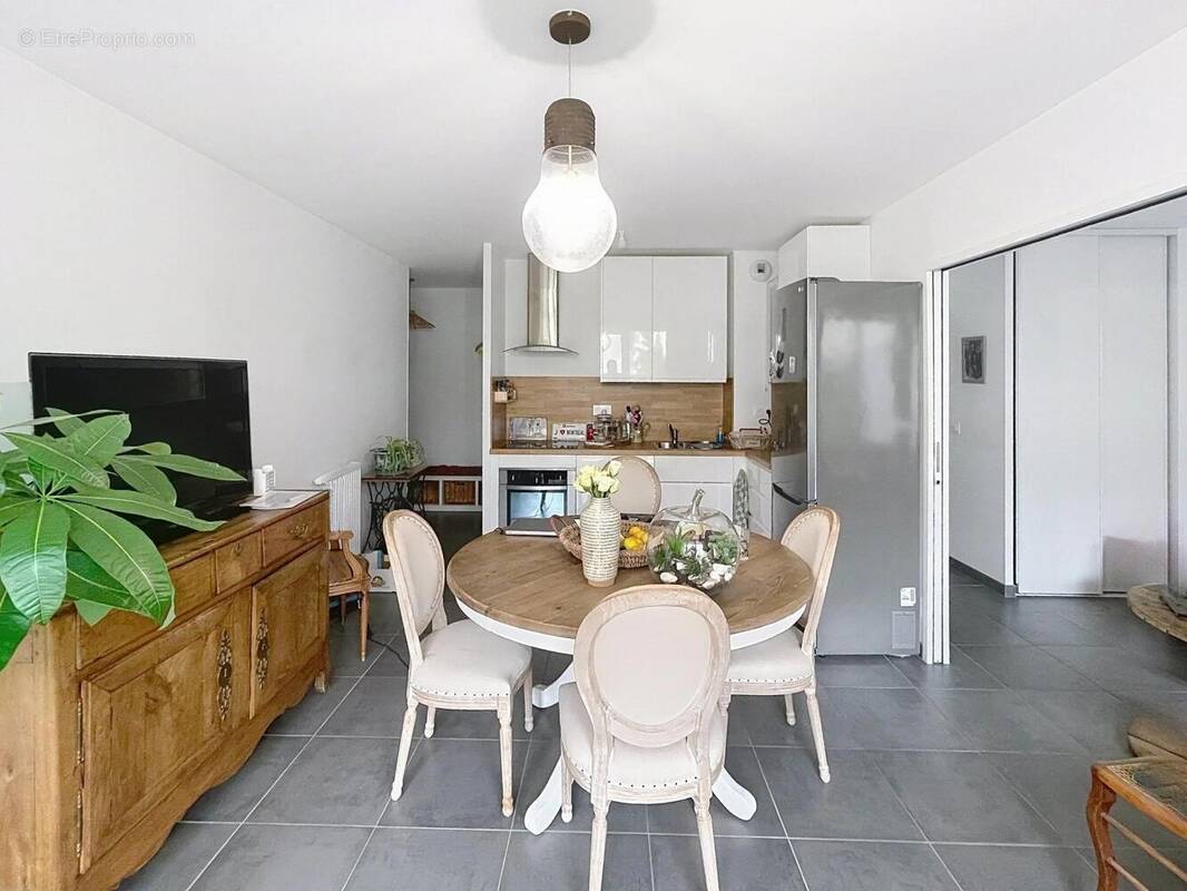 Photo 1 - Appartement à SAINT-GERMAIN-LES-ARPAJON