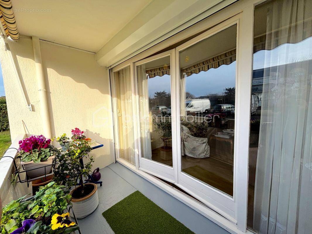Appartement à SAINT-CYR-SUR-LOIRE