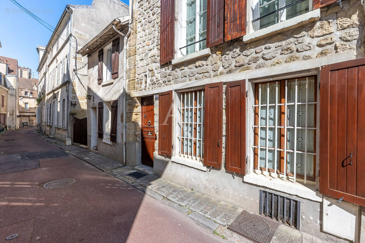 Maison à PONTOISE