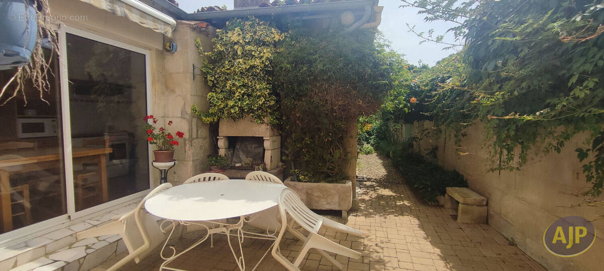 Maison à PONS