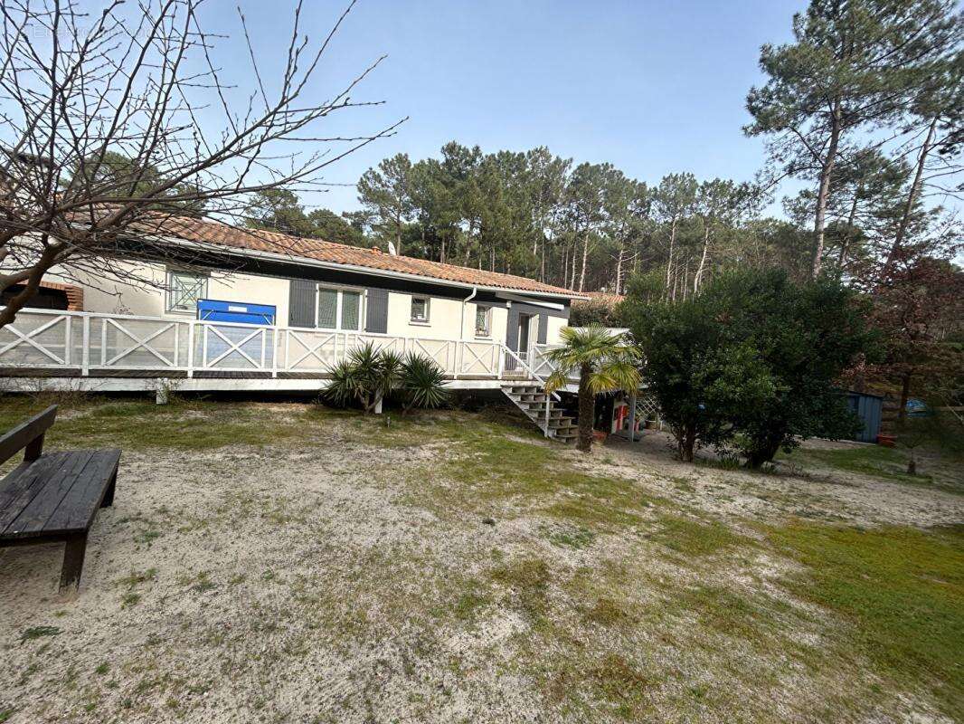 Maison à CARCANS