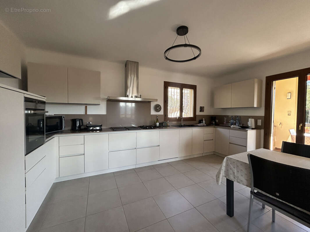 Maison à MARSEILLE-11E