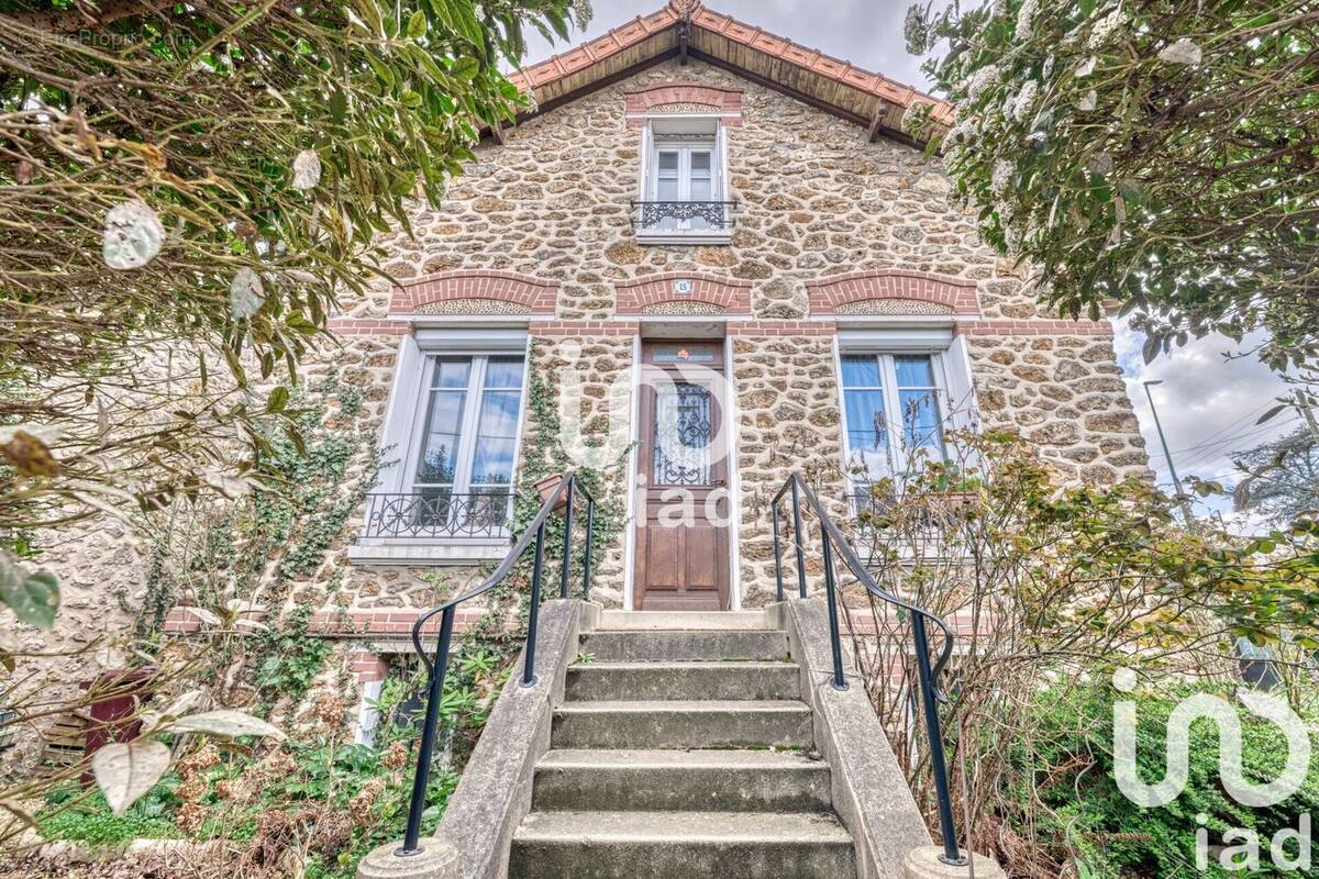 Photo 1 - Maison à VAIRES-SUR-MARNE