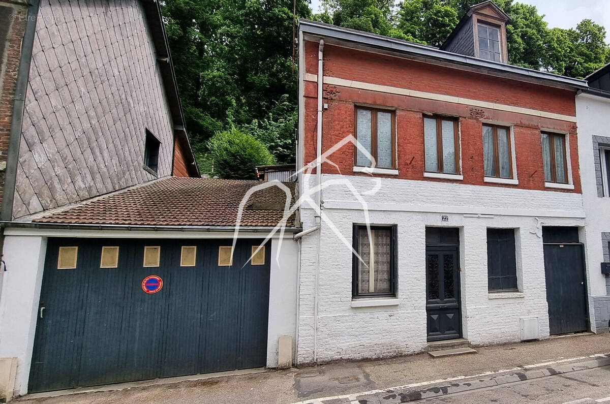 Maison à MALAUNAY