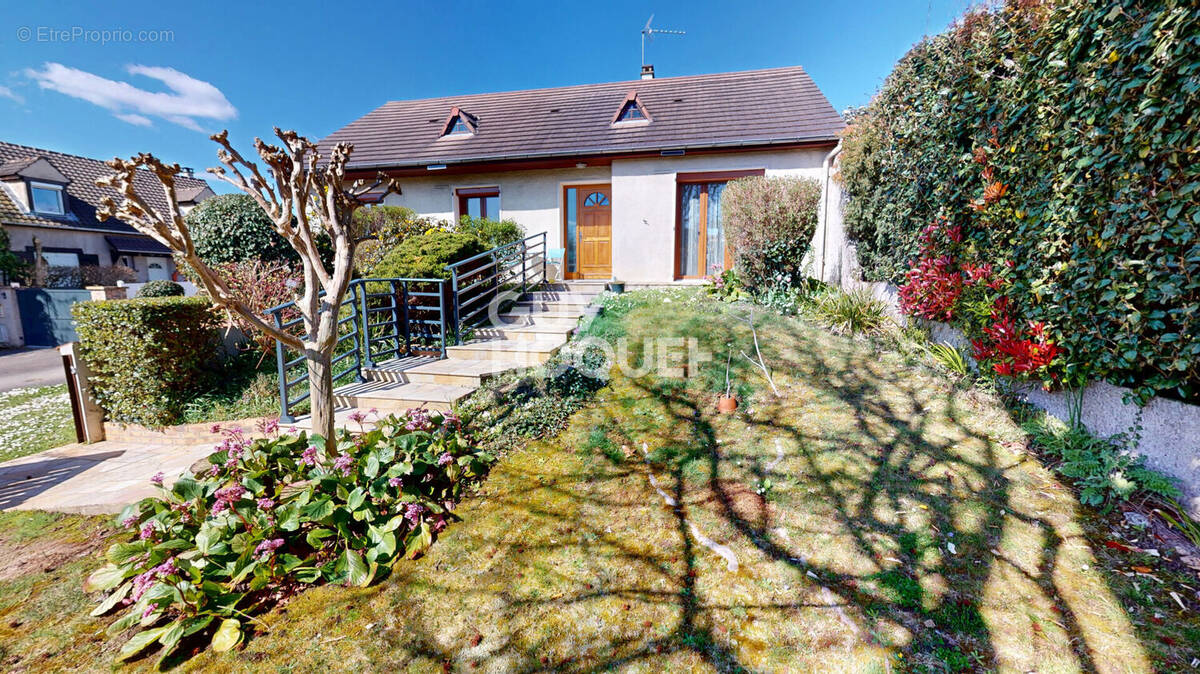 Maison à LONGPONT-SUR-ORGE