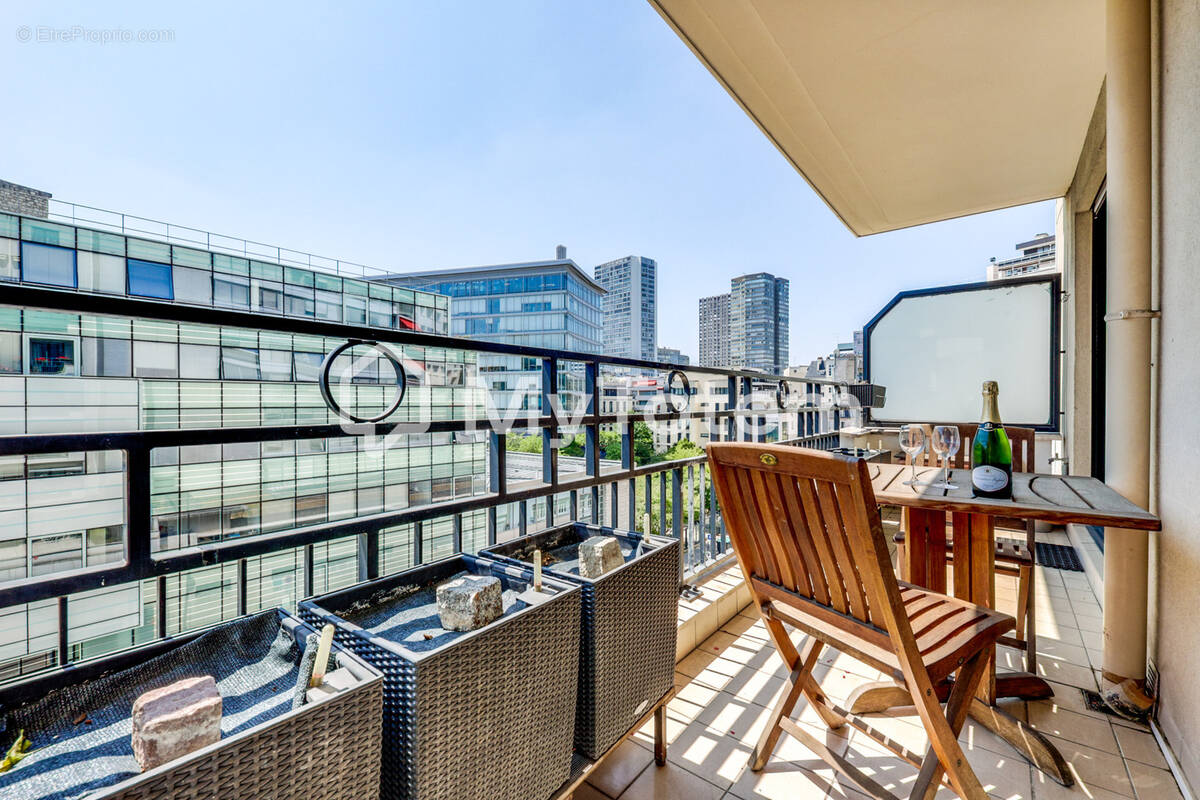 Appartement à PARIS-15E