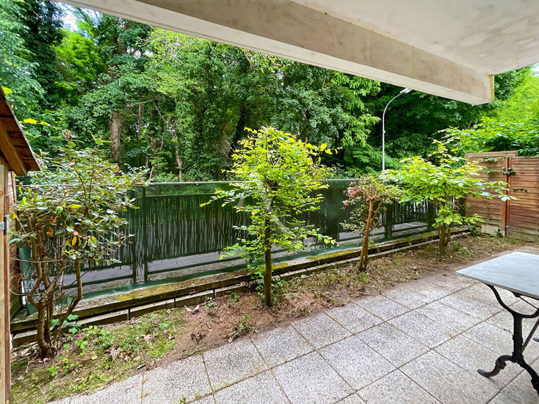 Appartement à MERY-SUR-OISE