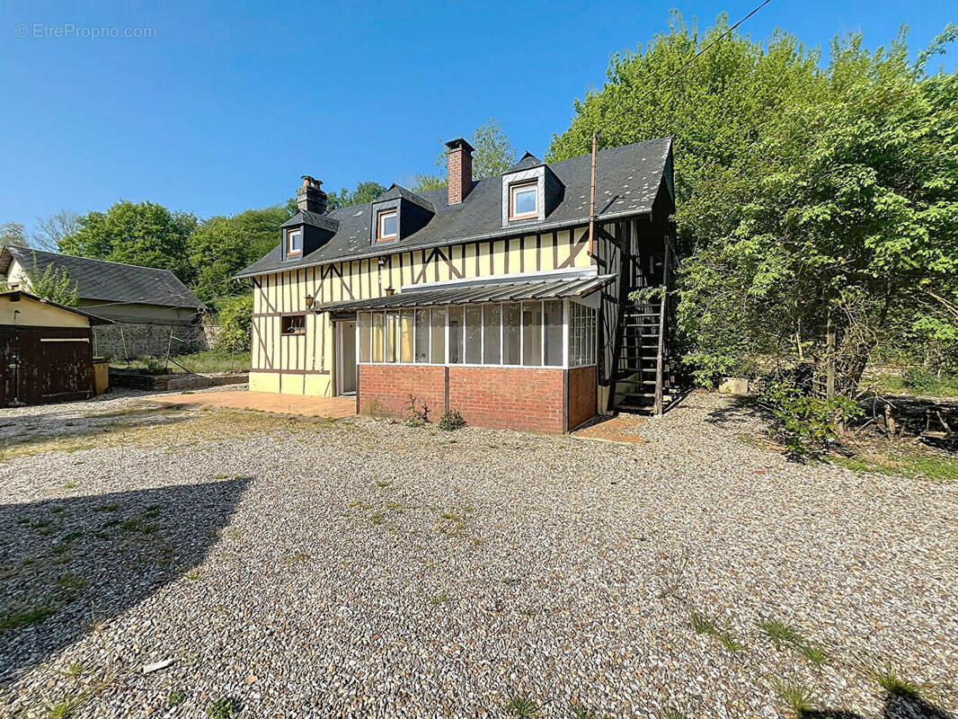 Maison à BRIONNE