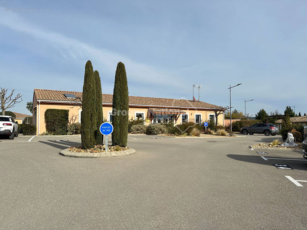 Maison à JONQUIERES-SAINT-VINCENT
