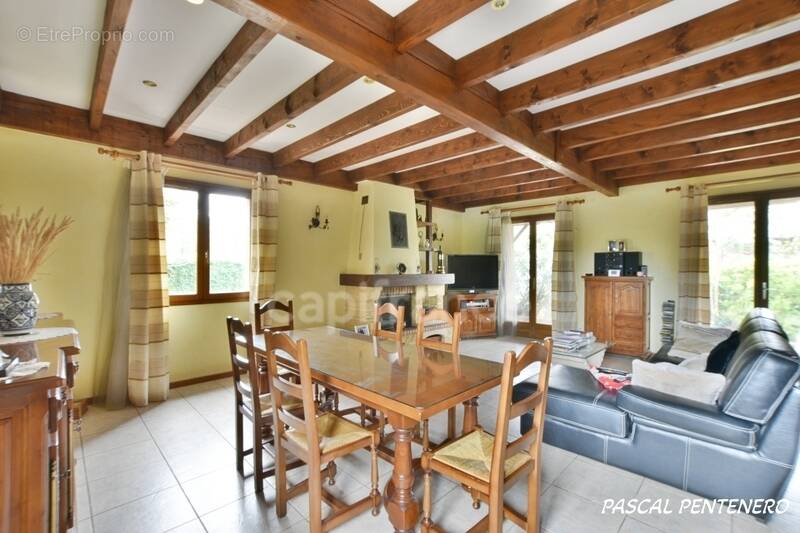 Maison à DECINES-CHARPIEU