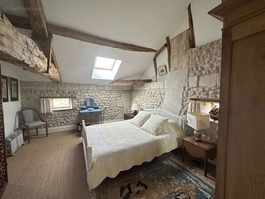 Maison à AUBETERRE-SUR-DRONNE
