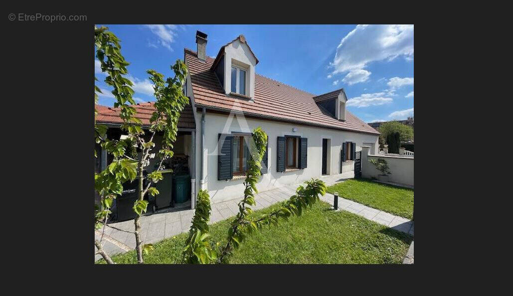 Maison à TOURNAN-EN-BRIE