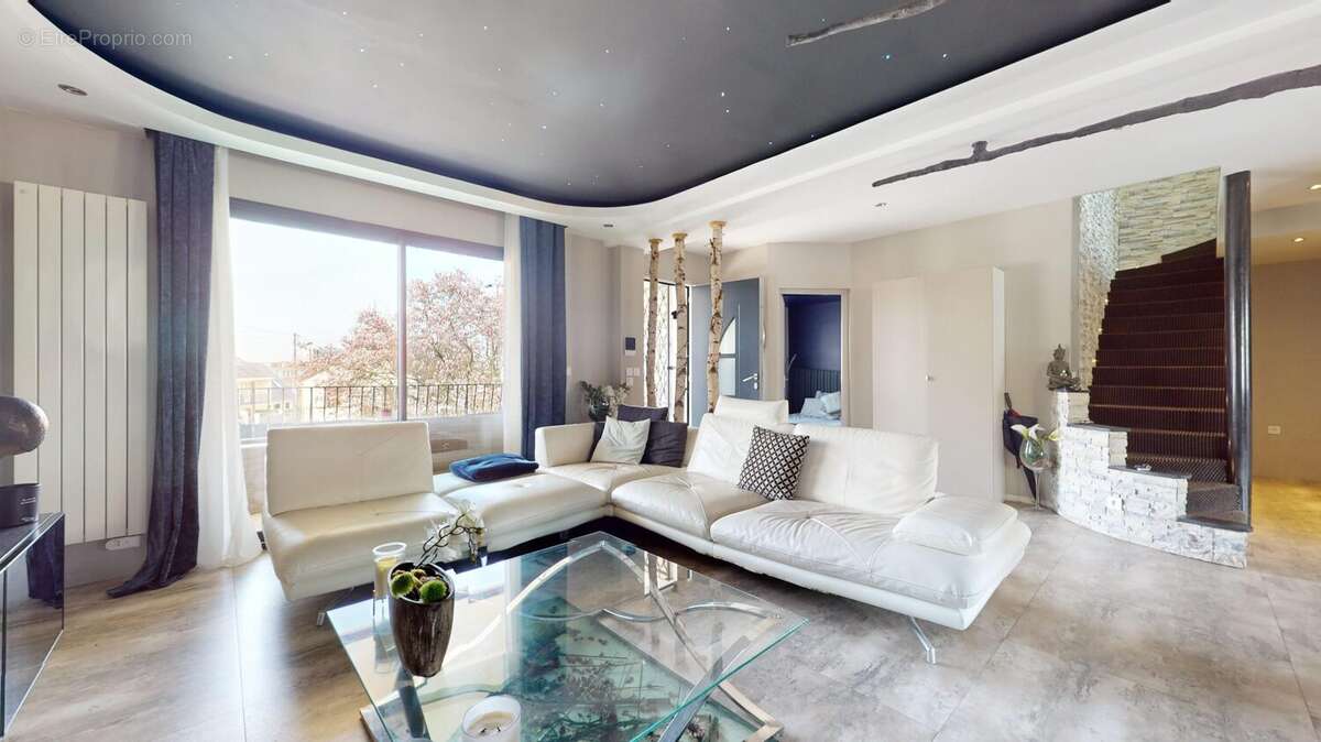 Maison à ROSNY-SOUS-BOIS