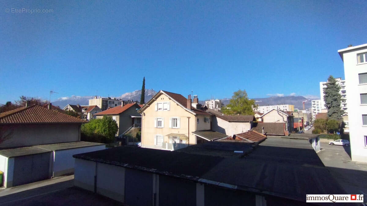 Appartement à SAINT-MARTIN-D&#039;HERES