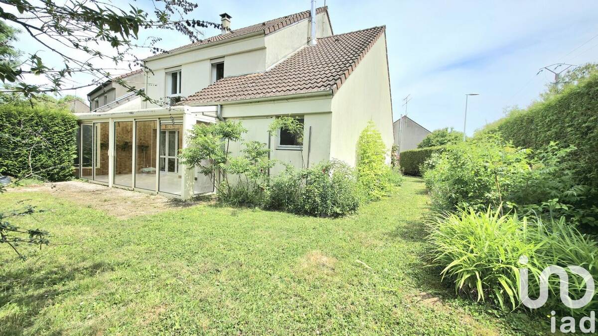 Photo 1 - Maison à CHATEAUVILLAIN