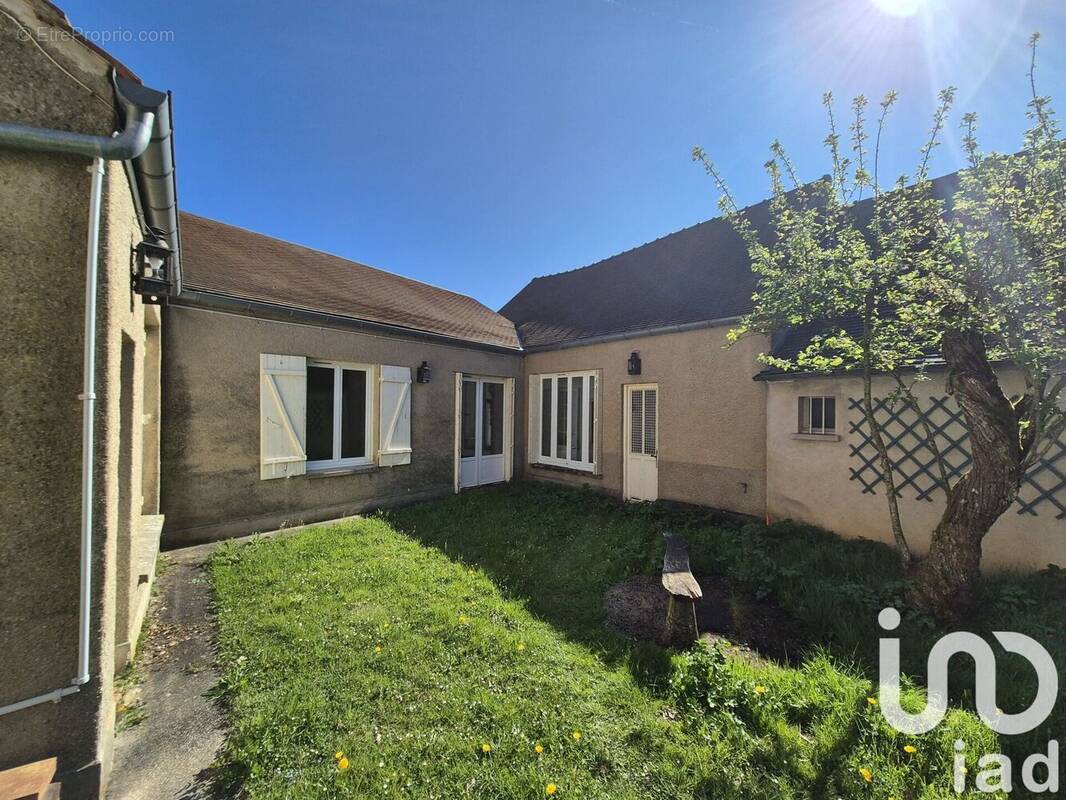 Photo 1 - Maison à PONT-SUR-YONNE