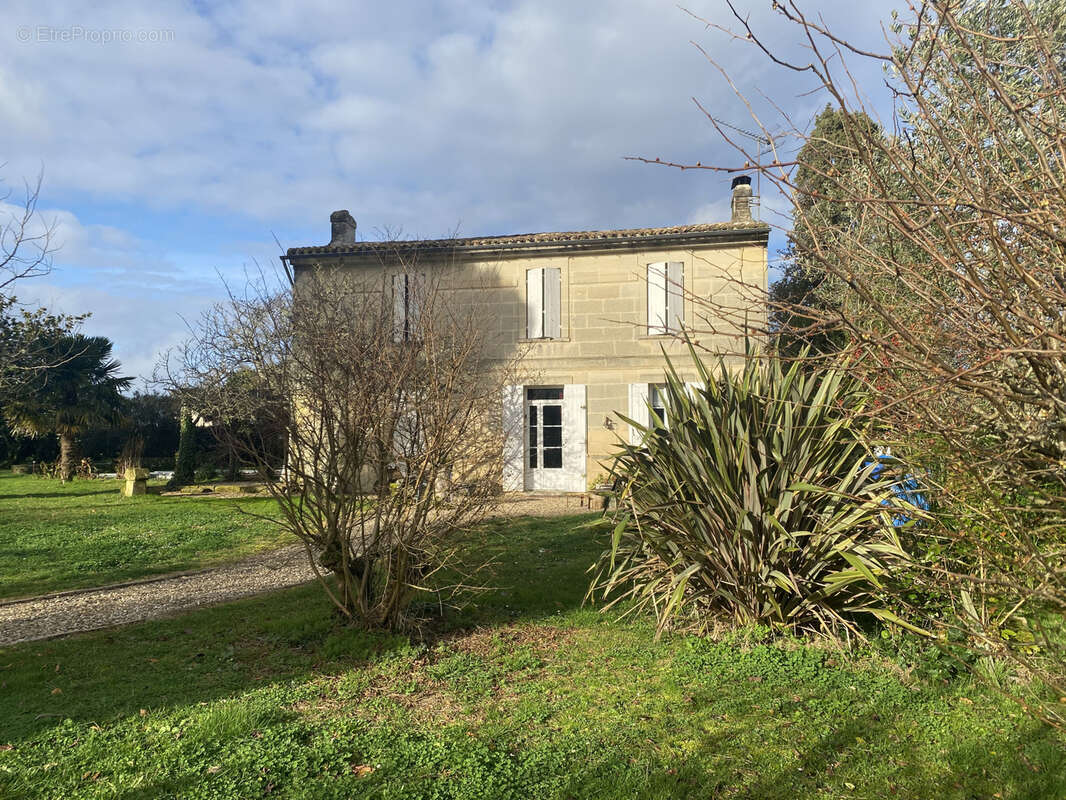 Maison à PERISSAC