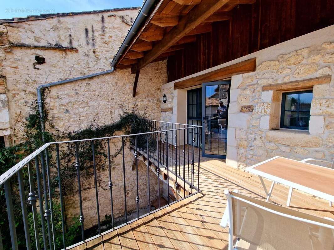 Maison à EYMET