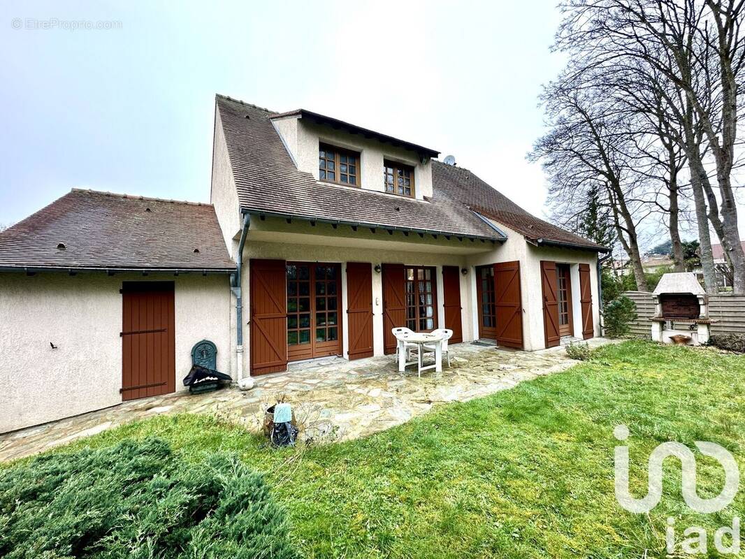Photo 1 - Maison à SAINT-ARNOULT-EN-YVELINES