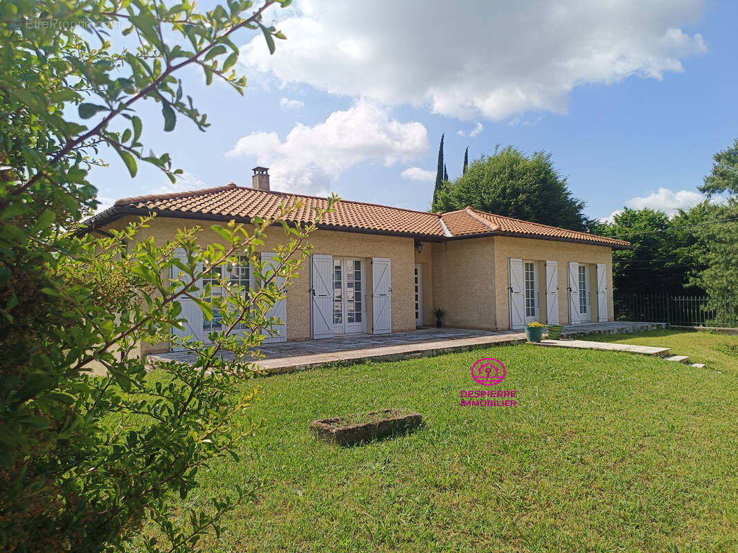 Maison à LE PEAGE-DE-ROUSSILLON
