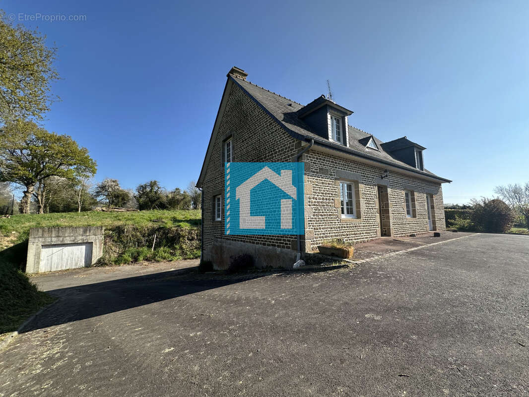 Maison à ISIGNY-LE-BUAT