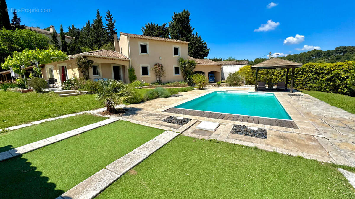 Maison à JONQUERETTES