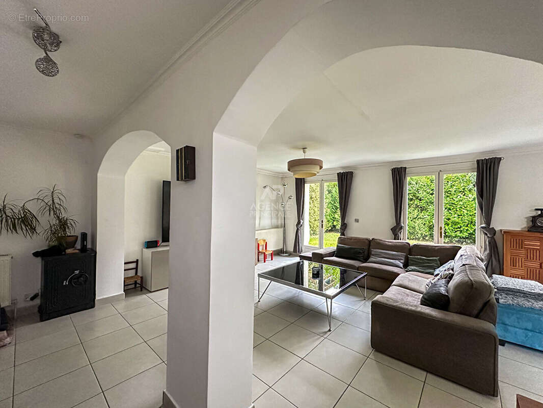Maison à ERMONT