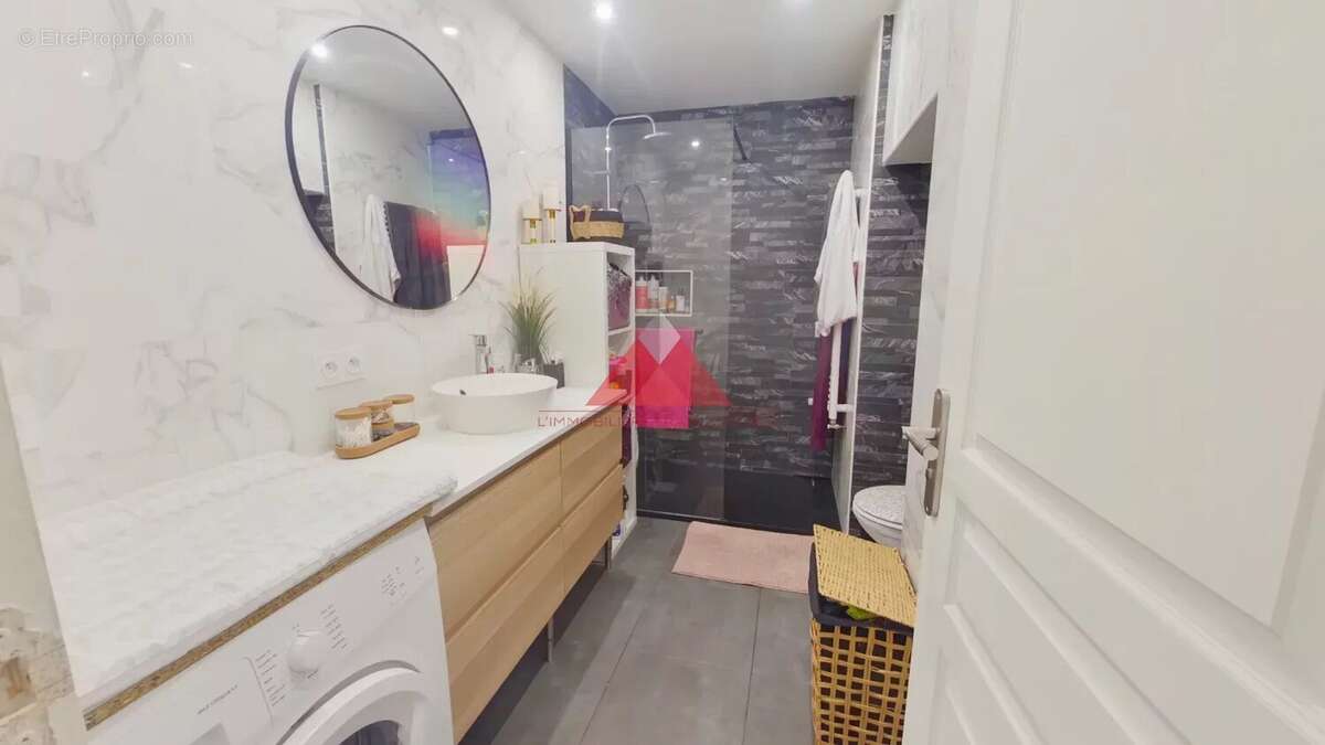 Appartement à LA MOUILLE