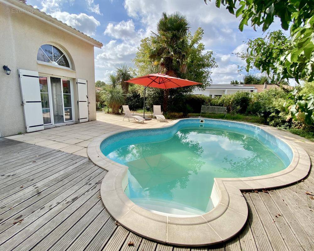 Maison à MERIGNAC