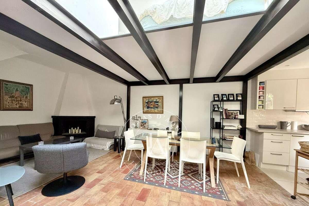 Appartement à PARIS-6E