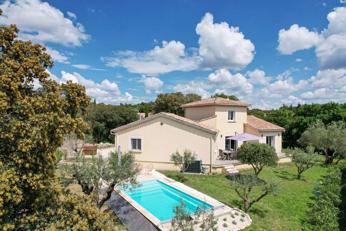 Maison à UZES