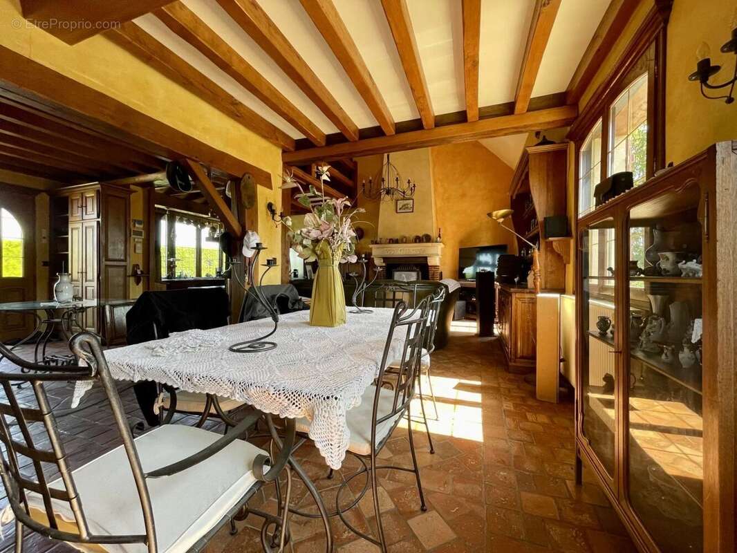 Maison à BEAUVAIS