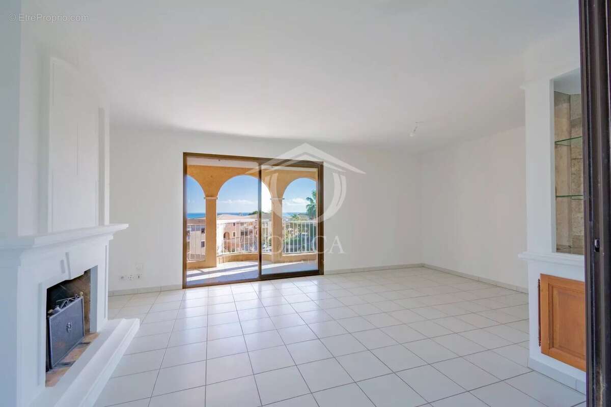 Appartement à VILLENEUVE-LOUBET