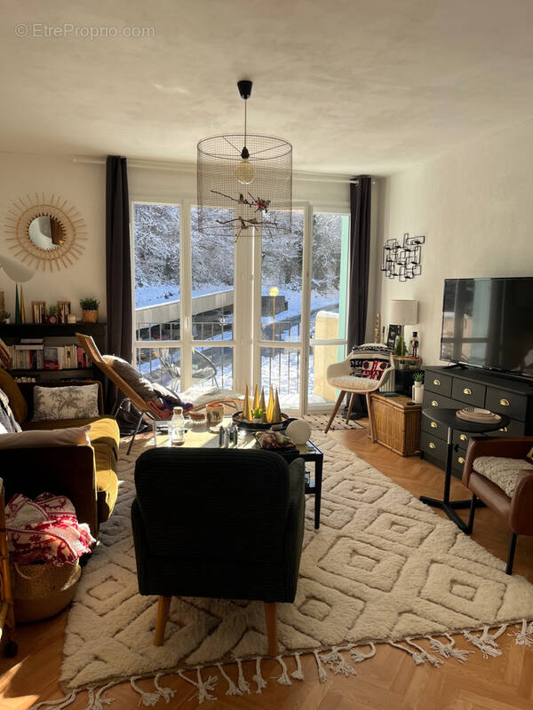 Appartement à COUFLENS