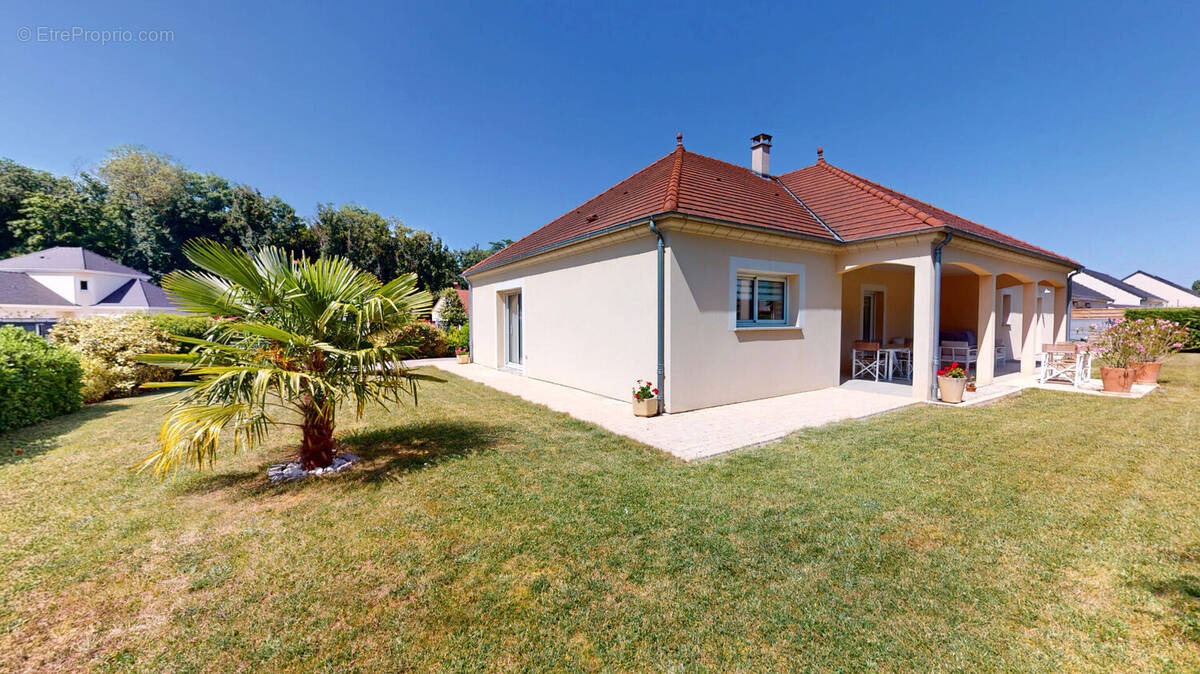 Maison à TROUY
