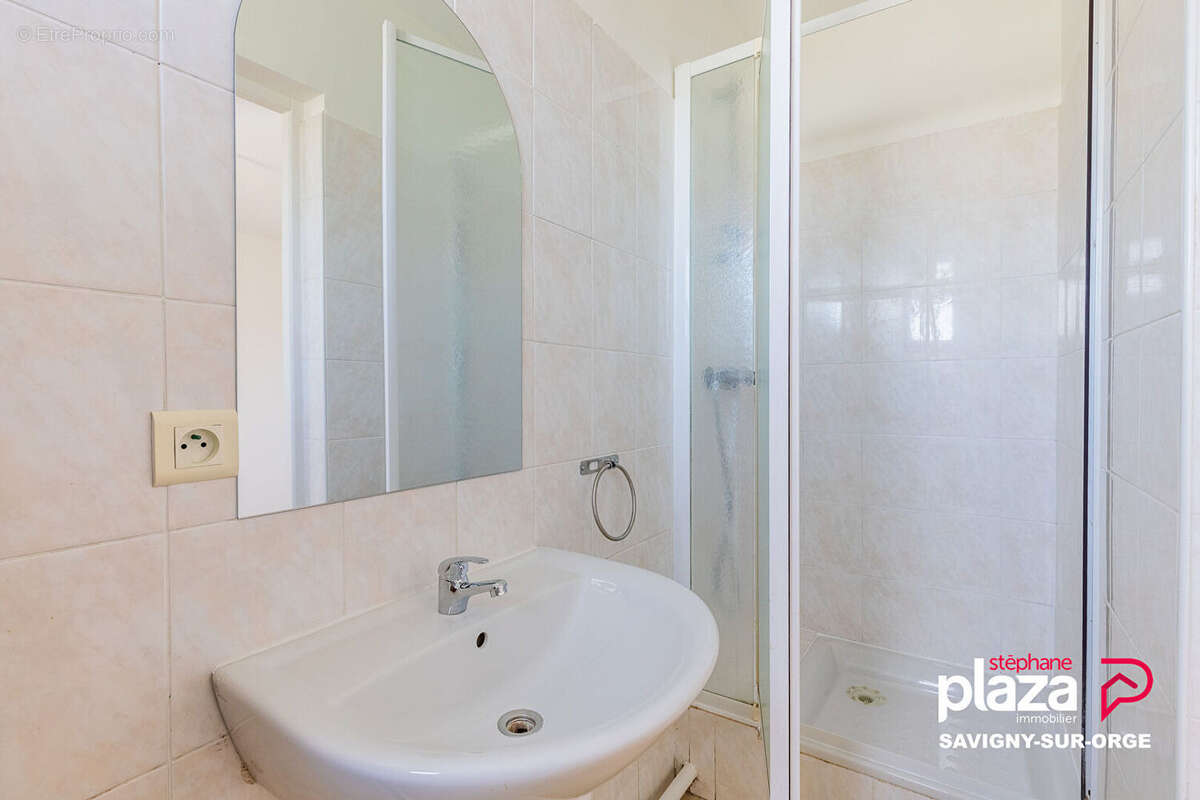 Appartement à SAVIGNY-SUR-ORGE