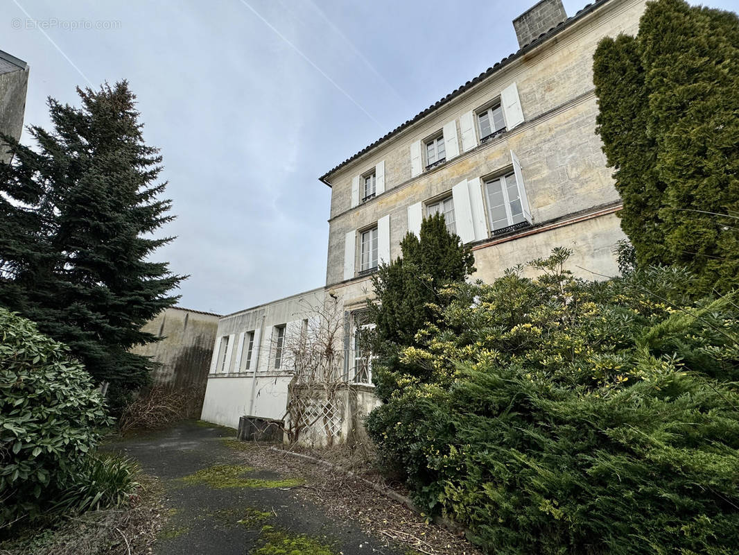 Maison à JARNAC