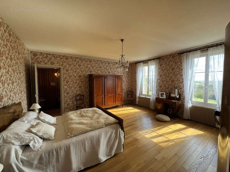 Maison à FRONSAC